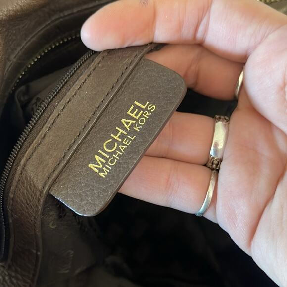 MICHAEL KORS Tan Large Zip Closure Brown Leather Canvas Logo Duffle Style Bag - Picture 5 of 9